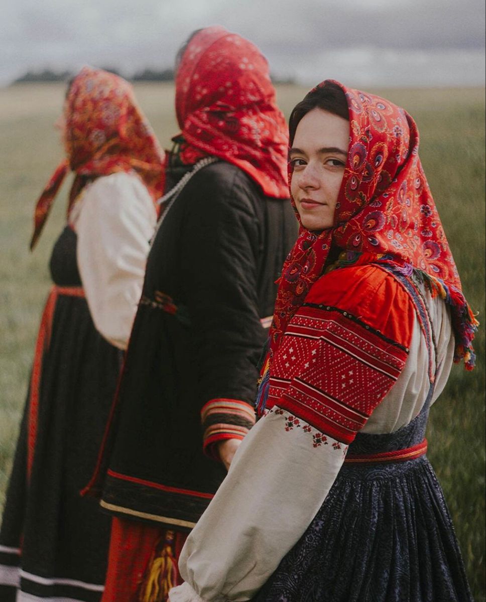 Women in Slavic costumes in Zoucheng
